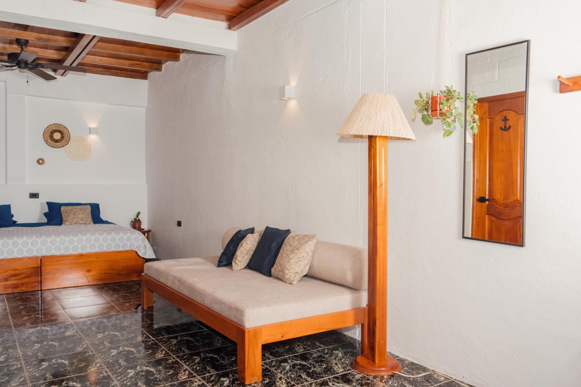 Hotel Pimampiro Puerto Baquerizo Moreno Luaran gambar